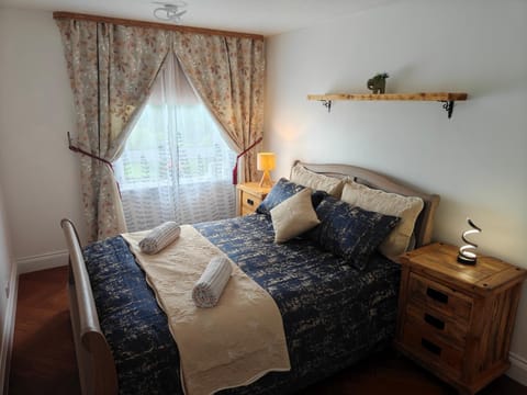 Modern 2 Bed Flat Apartment in East Kilbride