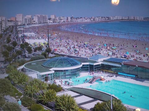 Nearby landmark, Restaurant/places to eat, Off site, Summer, Casino, Fitness centre/facilities, Beach, Supermarket/grocery shop, Shopping Area, Swimming pool