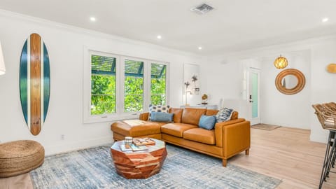 Tranquility Villa Heated Pool & Lanai Villa in Tequesta