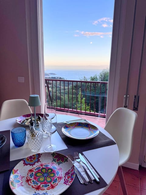 Sea view apartment in Lerici, between Cinque Terre and Tuscany Apartment in Lerici