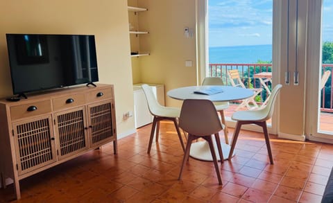 Sea view apartment in Lerici, between Cinque Terre and Tuscany Apartment in Lerici