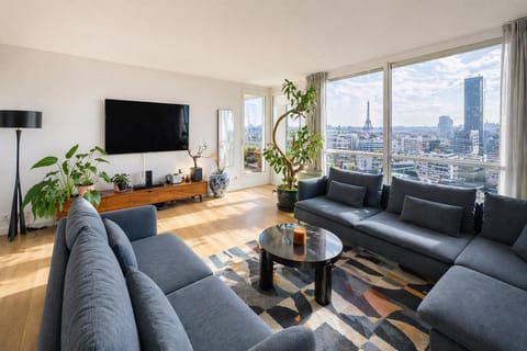 Communal lounge/ TV room, TV and multimedia