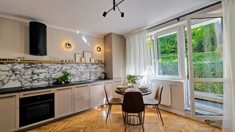 Kitchen or kitchenette, Living room, Dining area, Garden view, kitchen