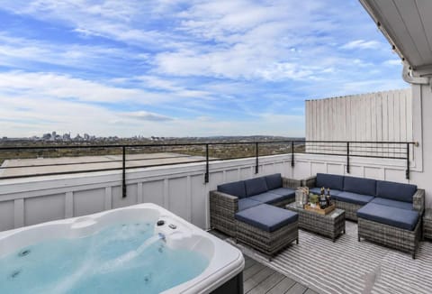 Patio, Day, Hot Tub, View (from property/room), Balcony/Terrace, Seating area