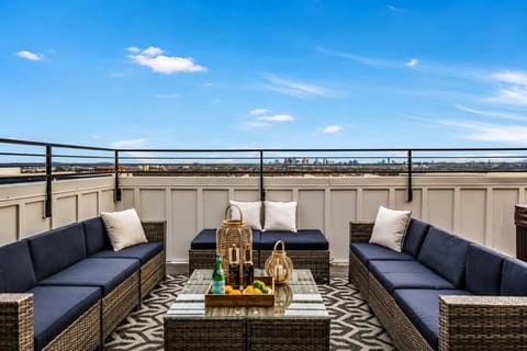 Patio, Day, Bathroom, View (from property/room), Balcony/Terrace, Seating area