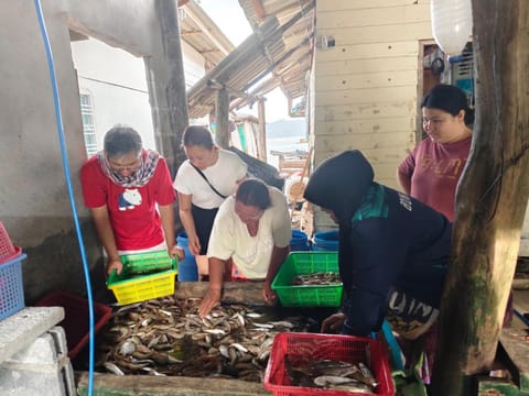 Koh Jum Family Homestay House in Krabi Changwat