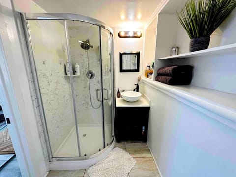 Charming Backyard Guest House with Koi Pond Bed and Breakfast in Castro Valley