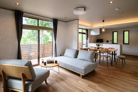 Living room, Seating area, Dining area
