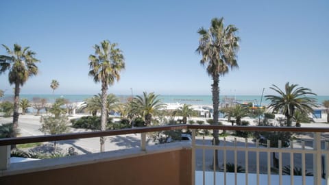 Varsavia Apartment, fronte mare Rif A769 Apartment in San Benedetto del Tronto