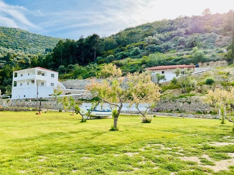 Seacret too Apartment in Samos, Greece