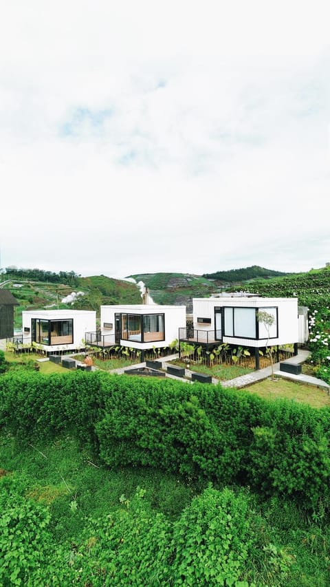 Property building, Day, Natural landscape