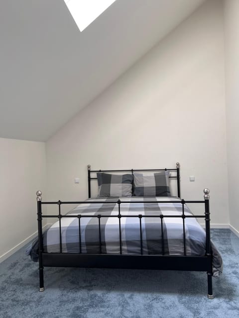 One Magnific 3 floors Authentic Dutch House with Terrace and One 2 bedrooms Deluxe modern apartment Apartment in Maastricht