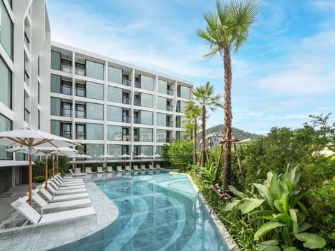 Property building, Swimming pool