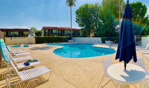 Desert Getaway Apartment in Desert Hot Springs