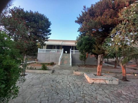 Epicurus Beach House - Dialiskari House in Messenia