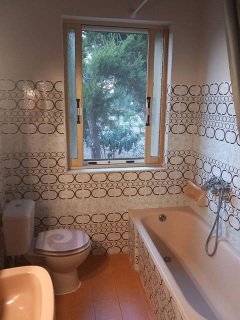 Epicurus Beach House - Dialiskari House in Messenia