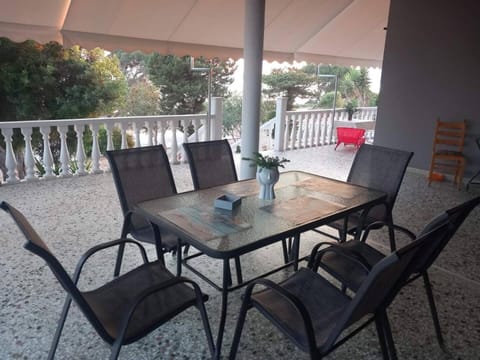 Epicurus Beach House - Dialiskari House in Messenia