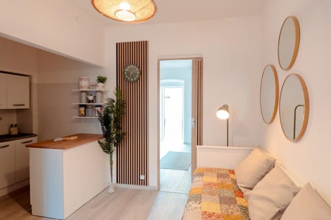 Kitchen or kitchenette, Living room, Seating area