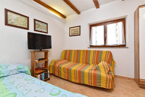 Apartments Suzi 2381 Apartment in Fažana