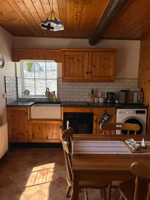 Lighthouse Keepers Cottage House in County Donegal