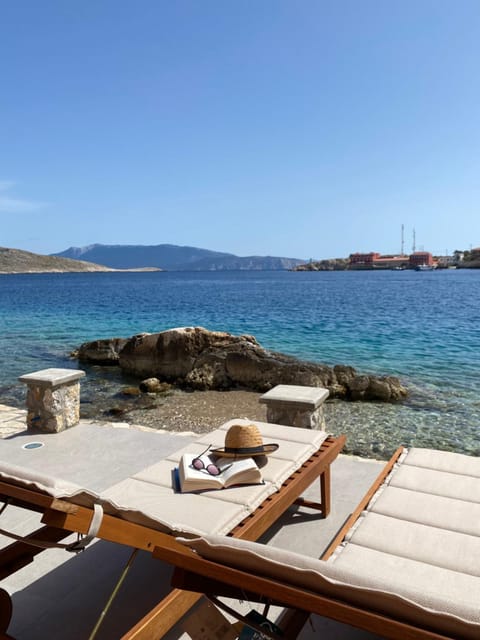 Day, Natural landscape, Seating area, Beach, Sea view, sunbed