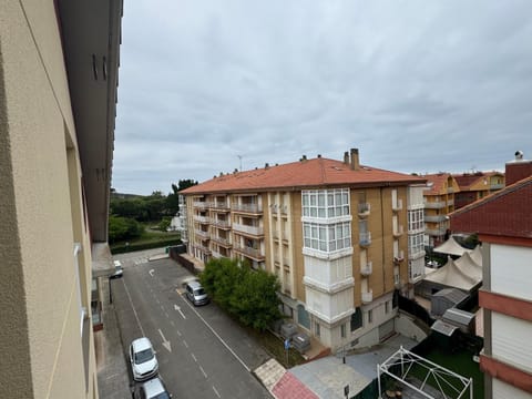 Neighbourhood, Street view