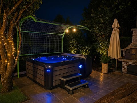Hot Tub, Balcony/Terrace