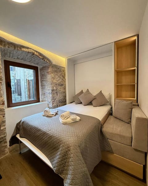 Casa Del Sol Pietra Kotor Apartment in Kotor