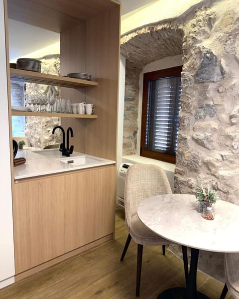 Casa Del Sol Pietra Kotor Apartment in Kotor