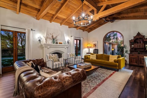 Hidden Gable Estate House in Palm Springs