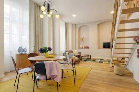 Living room, Dining area