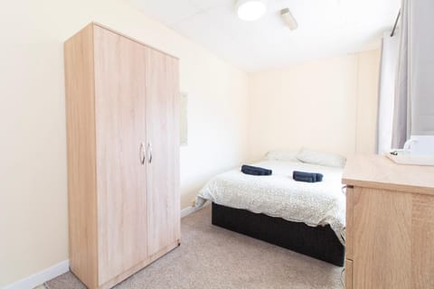 Brookvale Guest House Room 6 Bed and Breakfast in Southampton