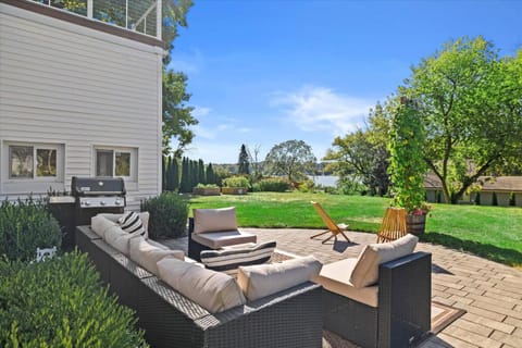 BBQ facilities, Garden, Lake view