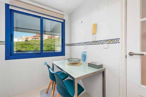 Duquesa Suites Seaview Apartment in Costa del Sol