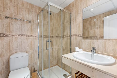 Duquesa Suites Seaview Apartment in Costa del Sol