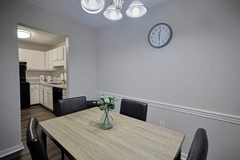 Northtown Apartments 12H I Comfy 2 Bed 2 Bath Apartment in Flowood