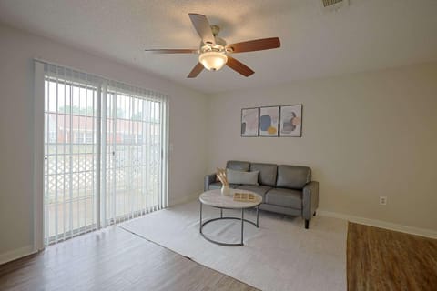 Northtown Apartments 4B I Comfy 2 Bed 2 Bath Apartment in Flowood