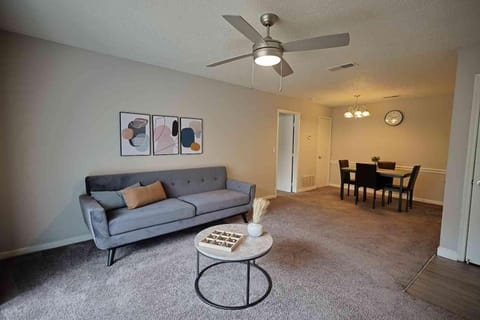 Northtown Apartments 7E I Comfy 2 Bed 2 Bath Apartment in Flowood