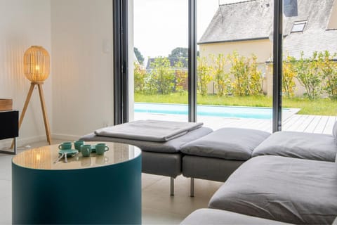 TV and multimedia, Living room, Garden view