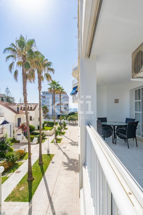 Property building, View (from property/room), Balcony/Terrace