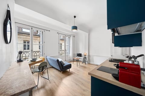 Living room, Dining area, kitchen