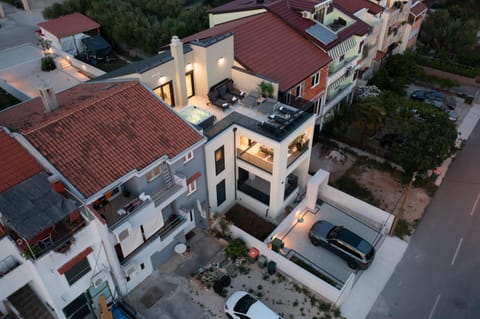 Property building, Bird's eye view