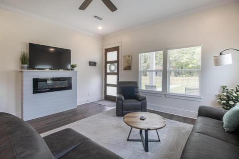 Beach Retreat at Gaston Point House in Gulfport