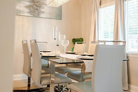 Cozy Retreat in the city House in Lakeland