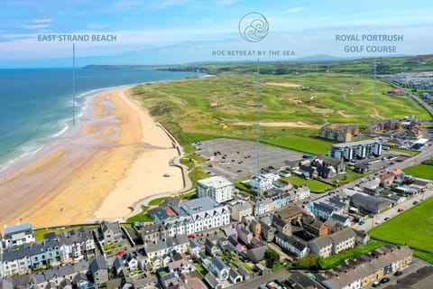Neighbourhood, Bird's eye view, Sea view, Location