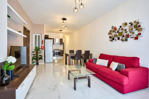 Kitchen or kitchenette, Living room, Dining area