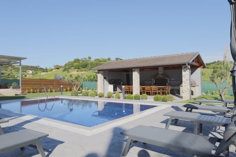 Day, Pool view, Swimming pool, sunbed