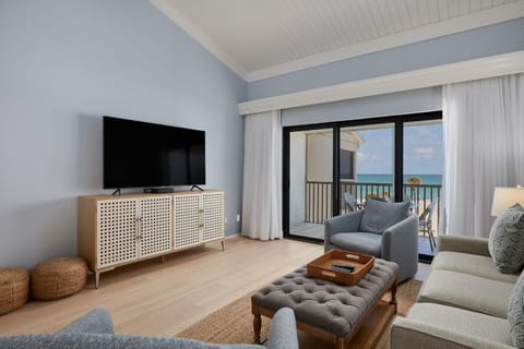 Beach Villa 2638- Captiva Three Bedroom Executive Beachfront Residence House in Captiva Island