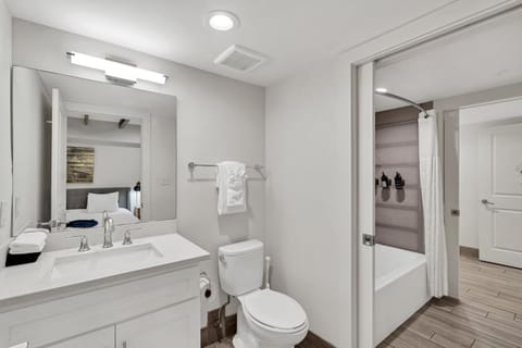 Nola Retreat Next To Frenchmen & French Quarter Hotel in Faubourg Marigny