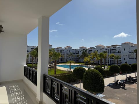 Property building, Pool view, Swimming pool, Parking